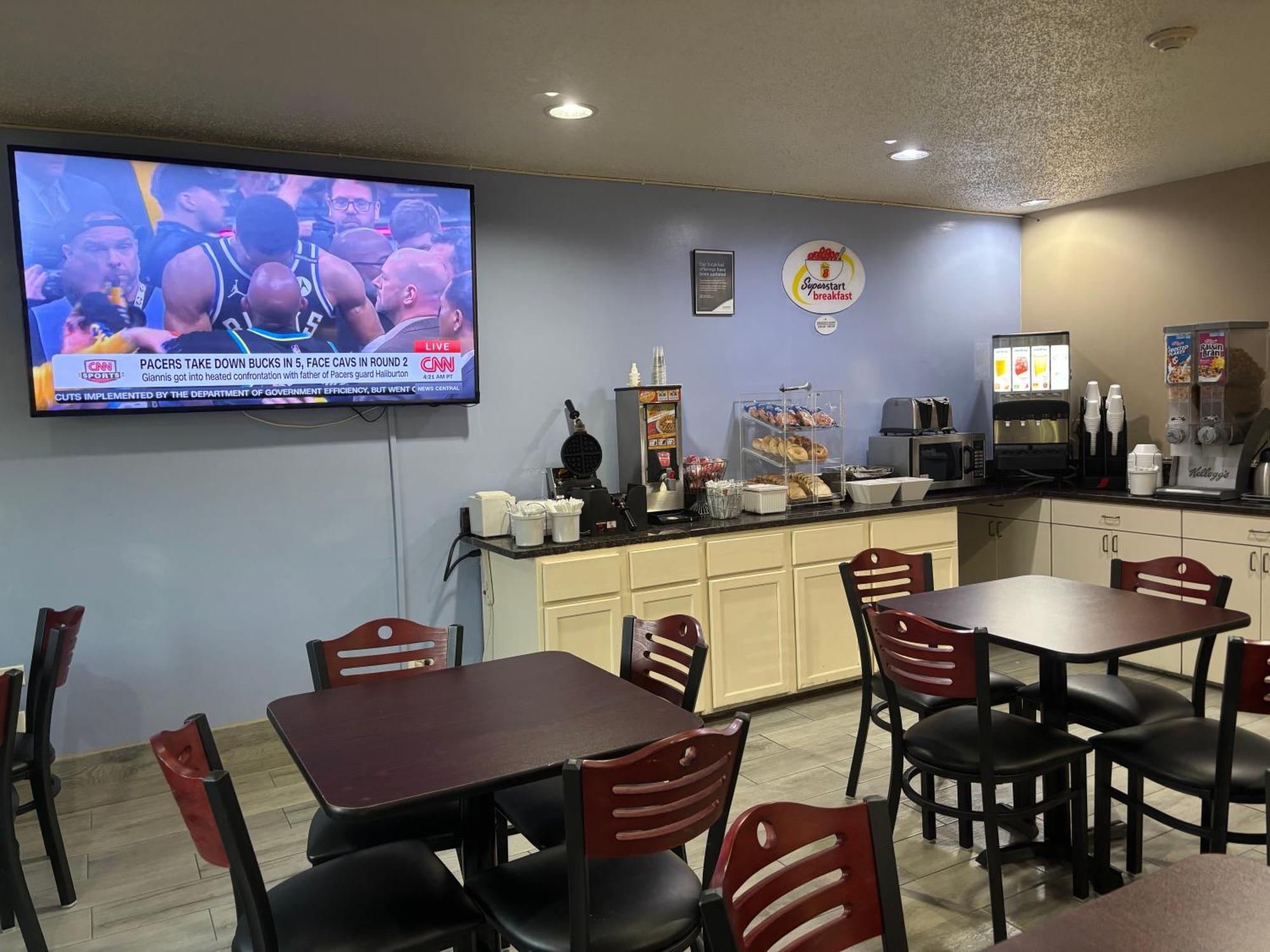 Super 8 By Wyndham Mundelein/Libertyville Area Esterno foto